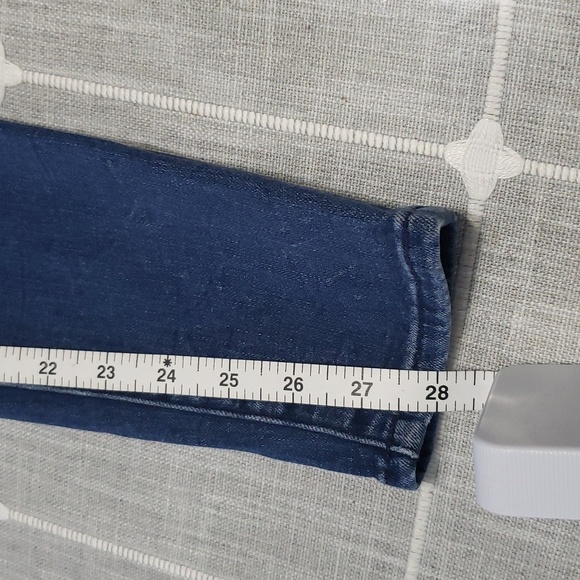 Good AMERICAN Good Waist Ripped Distressed Skinny Jeans, Size  8/29 - Picture 11 of 12